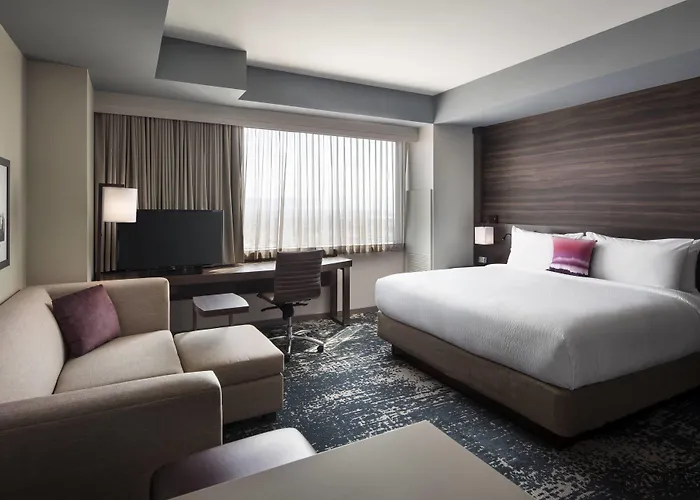 Hotel By Marriott Downtown