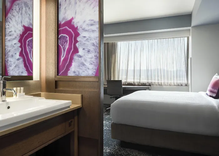 Hotel By Marriott Downtown