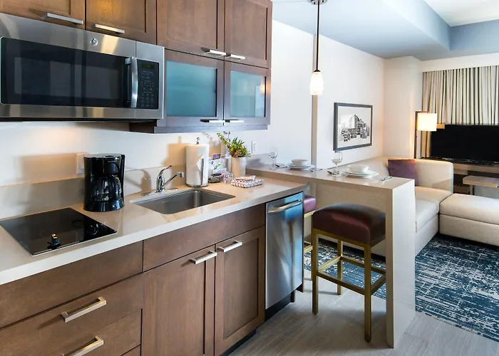 Hotel By Marriott Downtown 3*
