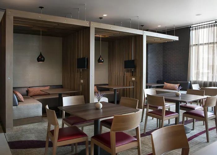 By Marriott Downtown Hotel
