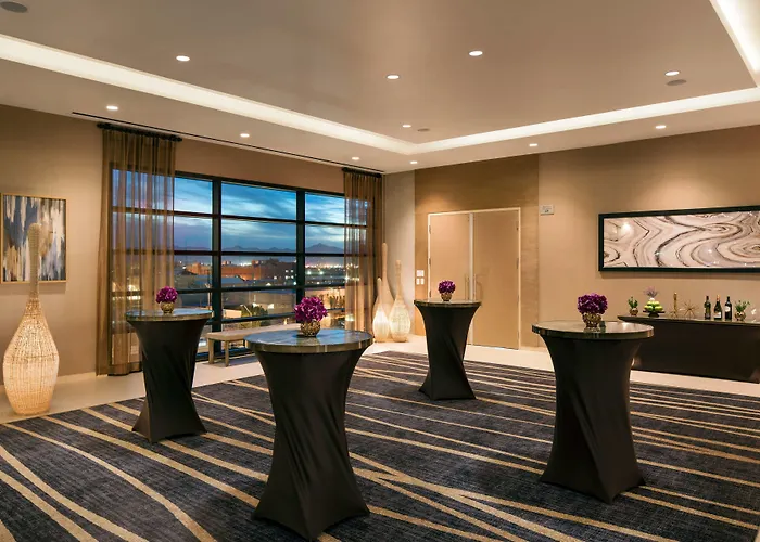 By Marriott Downtown 3*