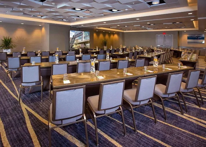 By Marriott Downtown 3* Phoenix